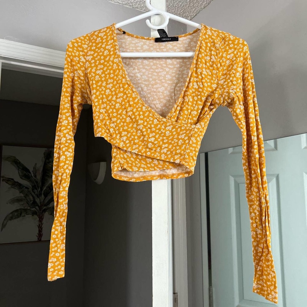 Forever 21 cropped long sleeve